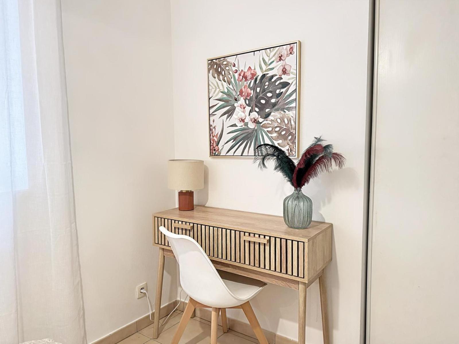Suite Zelie Lyon Exterior foto