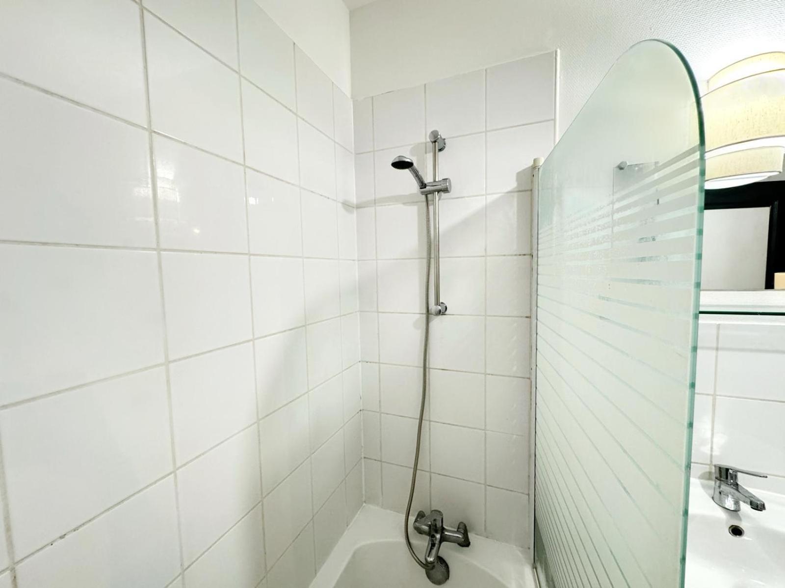 Suite Zelie Lyon Exterior foto